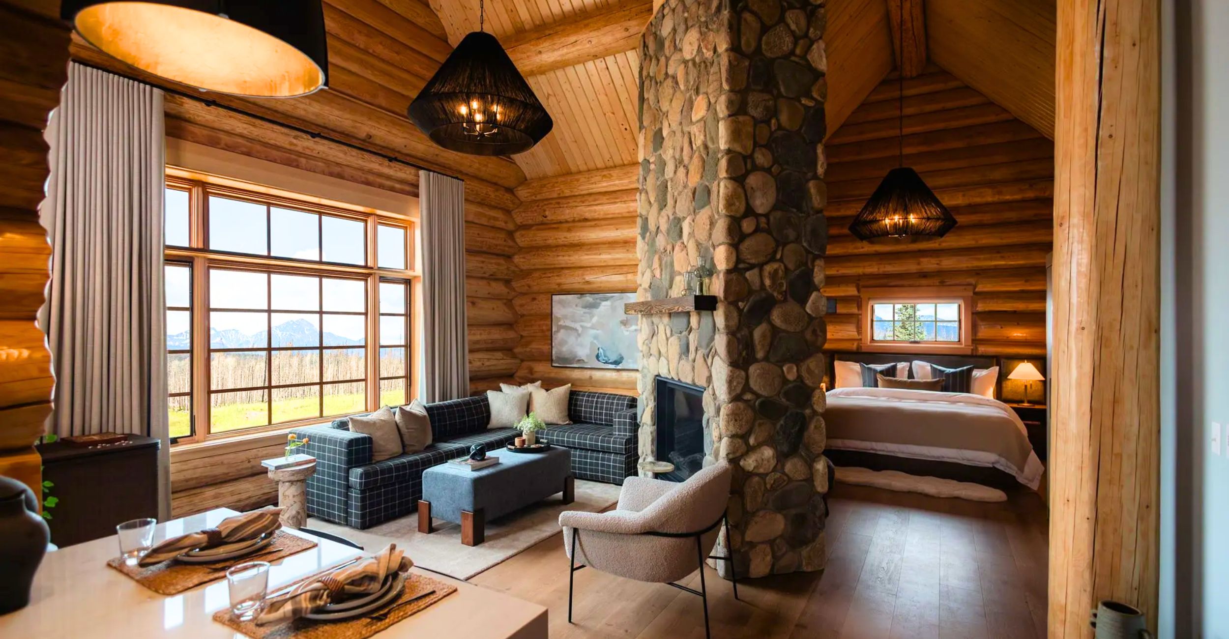 Newly designed and rebuilt one bedroom executive cabin